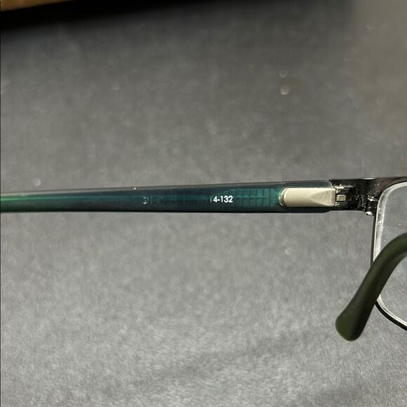 Scott Harris Minimalist Glasses - Picture 10 of 12